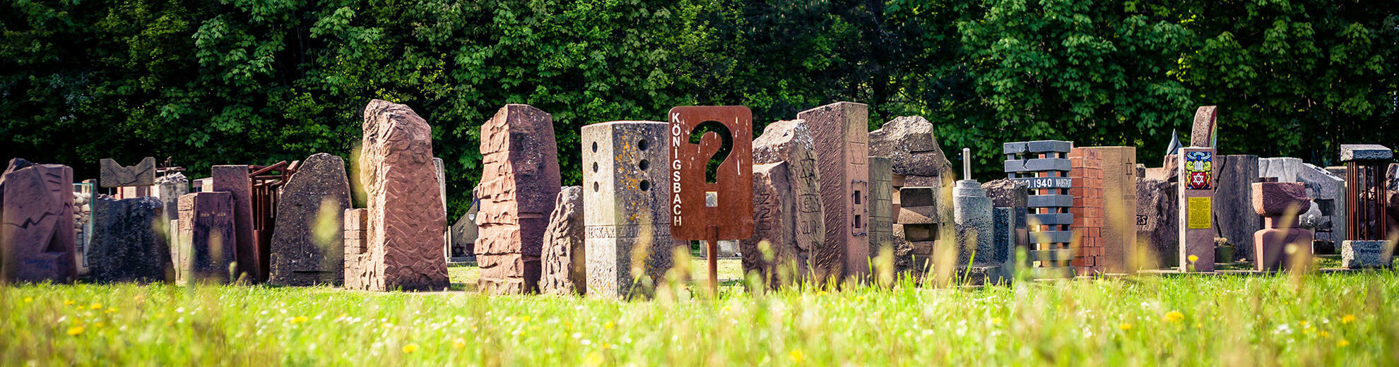 Mahnmal Neckarzimmern von der Seite